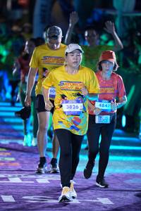 BIB: 3826, 4847
                            <button type="button" onclick="openModal(26256362)" class="btn btn-primary btn-sm float-right btn-popup" data-toggle="modal" data-target=".modal-high-quality">
                        <i class="fas fa-shopping-cart"></i> Add to Cart
                    </button>
                                            <button type="button" onclick="isThisMe(26256362, true)" class="btn btn-success btn-sm float-right btn-popup btn-isme hidden" data-toggle="tooltip" data-placement="bottom" title="นี่คือรูปของคุณใช่ไหม คลิกที่นี่เพื่อเอาเข้าอัลบั้ม">
                        <i class="fas fa-plus"></i> Add to album
                    </button>
                    <button type="button" onclick="isThisMe(26256362, false)" class="btn btn-warning btn-sm float-right btn-popup btn-isnotme hidden">
                        <i class="fas fa-ban"></i> Remove from album
                    </button>